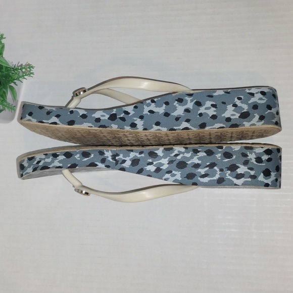 Tory Burch Leopard Print Sandals. Womens size 8. Cream & Black in color. - Picture 5 of 12